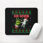 Santa 67 Christmas Ugly Sweater Fingers Six Seven  マウスパッド (マウス)