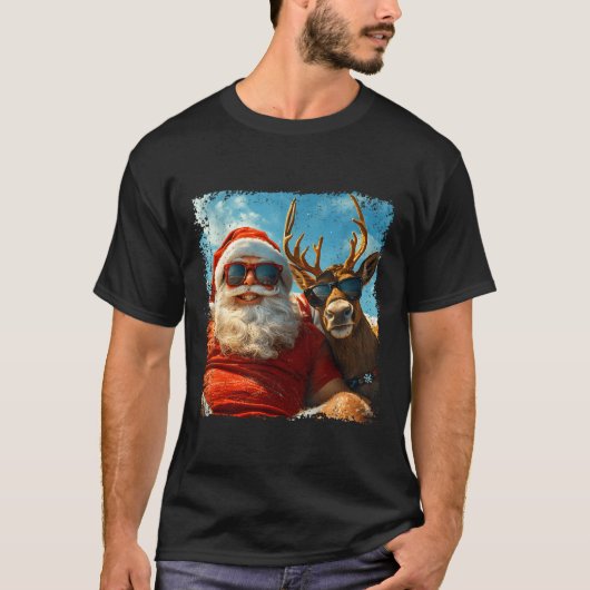 Santa And Reindeer Selfie Funny Christmas Vacation Tシャツ (正面)