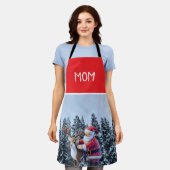 Santa and Rudolf Mom Chef All-Over Print Apron エプロン (着用した状態)