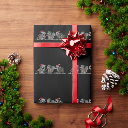 Santa Animals Xmas Silly Racoon Opossum Squirrel ラッピングペーパー (クリスマスギフト)