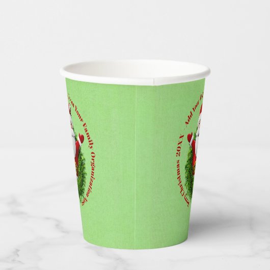 Santa Announcing Your Text Name Year Red Green 紙コップ (右)