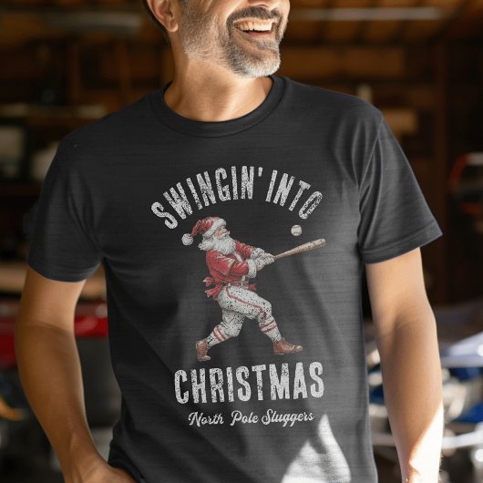 Santa Baseball “Swingin’ Into Christmas” Holiday トライブレンドＴシャツ