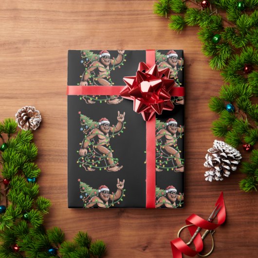 Santa Bigfoot Christmas Tree Xmas Lights Sasquatch ラッピングペーパー (クリスマスギフト)