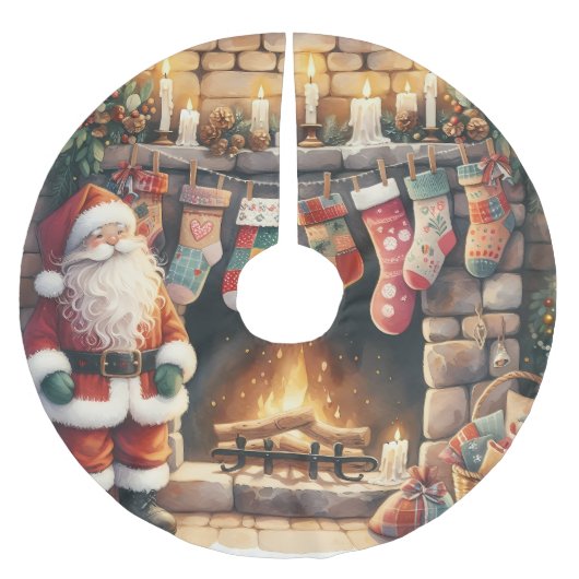 Santa by Fireplace Christmas Stockings ブラッシュドポリエステルツリースカート (正面)