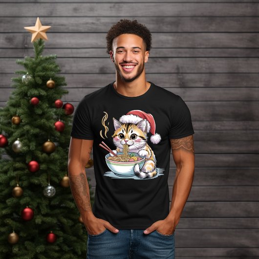 Santa Cat Eating Ramen Cute Christmas Kitty Tシャツ