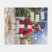 Santa Chicken フリースブランケット (正面(横))
