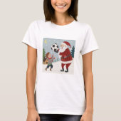 Santa Claus handing out a soccer ball Tシャツ (正面)