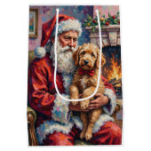 Santa Claus Holding Goldendoodle Christmas Art ミディアムペーパーバッグ (裏面)