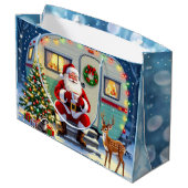 Santa Drinking Hot Cocoa outside his RV Christmas ラージペーパーバッグ (裏面アングル)