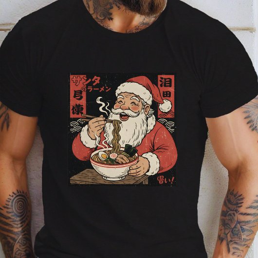 Santa Eating Ramen Noodles Tシャツ