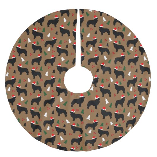 Santa Hat Newfoundland Dogs Christmas ブラッシュドポリエステルツリースカート (正面)