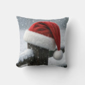 Santa Hat On a Snowy Fence Post クッション (正面)