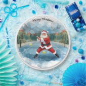 Santa is Playing Tennis Merry Christmas themed ペーパープレート (パーティー)