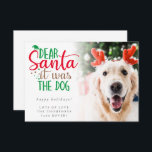 Santa It犬の写真のホリデーユーモアのあるカード ノートカード<br><div class="desc">サンタ犬の写真だユーモアのある。スローガンおもしろいのタイポグラフィを設定し、あなたの挨拶と名前で文字の残りの部分を簡単にパーソナライズする。あなたのペットの独自のおもしろい写真でサンプル写真を置き換える。グラデーションのオーバーレイ層は写真の上にあり、文字の一部を上に重ねて中央に到達するとフェードアウトする。</div>