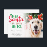 Santa It犬の写真のホリデーユーモアのあるカード ノートカード<br><div class="desc">サンタ犬の写真だユーモアのある。スローガンおもしろいのタイポグラフィを設定し、あなたの挨拶と名前で文字の残りの部分を簡単にパーソナライズする。あなたのペットの独自のおもしろい写真でサンプル写真を置き換える。グラデーションのオーバーレイ層は写真の上にあり、文字の一部を上に重ねて中央に到達するとフェードアウトする。</div>