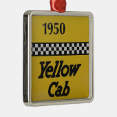 Santa Rosa、ニューメキシコ、米国。 古いYello メタルオーナメント (右)