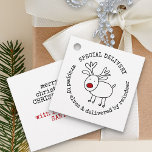 Santa Special Delivery by Reindeer カスタムIndustry フェイバータグ<br><div class="desc">パーソナライズされたクリスマスギフト子供へタグ。テンプレートはギフトラベルの後ろに名前とクリスマスの願いを追加するように設定され読る – "サンタからの愛とメリークリスマス[あなたの名前]。このミニマモダンリストのデザインは、「小妖精や小人による特別な配送とトナカイが配信する」で囲まれた赤いノーズのトナカイのドードル包まれたスケッチを特徴としている。トレンディータイプライタースタイルタイポグラフィと白黒シンプルと赤のカラーパレットを持つ。ギフトラップ、ステッカー、ラベルのコーディネートは当店を参照して下さい。</div>