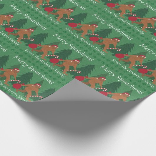 Santa Squatchクリスマスユーモアあなたの名前を追加 ラッピングペーパー (角)