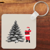 Santa standing near pine tree キーホルダー (裏面)