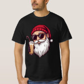 Santa with Iced Coffee – Modern Cool Christmas San Tシャツ (正面)