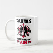 Santa's Watching My Aim - Boar Hog Hunting コーヒーマグカップ (左)