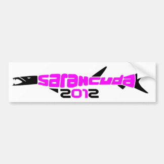 SarahCudaのピンクの黒いバンパーステッカー バンパーステッカー