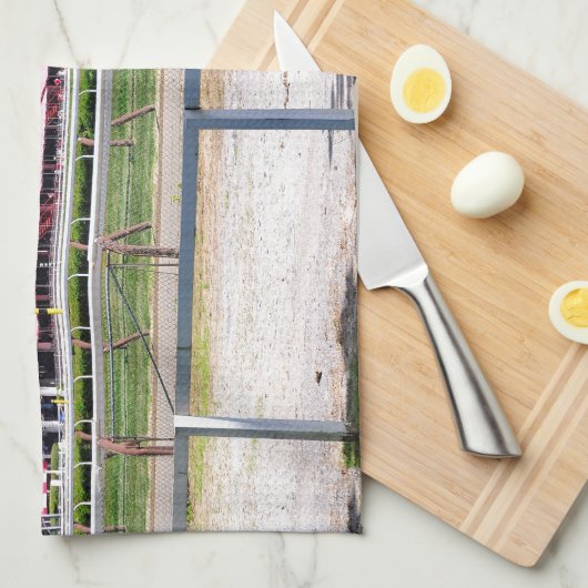 Saratogaの競馬場およびドクレア裁判所 キッチンタオル (四つ折り)