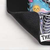 Sarcastic Skeleton The Idgaf Funny Tarot Card Goth マウスパッド (コーナー)