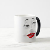 Sarcastic Women Face with Red Lips モーフィングマグカップ (正面右)