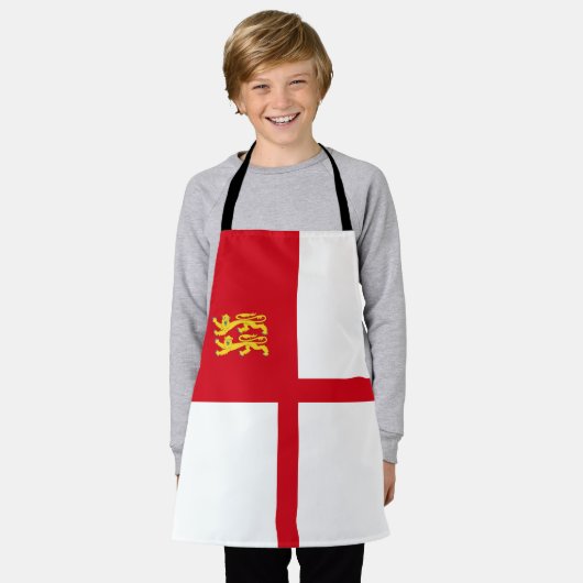 Sark Flag エプロン (着用した状態)