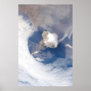 Sarychevのピーク火山噴火のオリジナル ポスター
