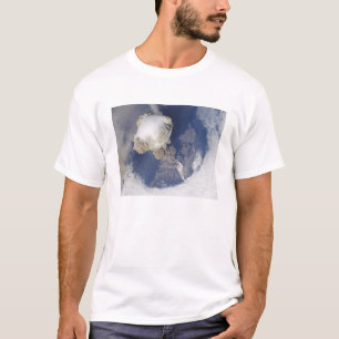 Sarychevの火山の噴火 Tシャツ