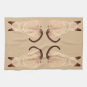 Sashaの遠くになスケッチを見るシャムの猫好きの子猫 キッチンタオル (横)