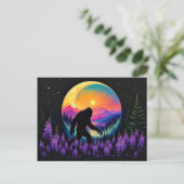 Sasquatch Rainbow Mountain Moon Wall Clock ポストカード (スタンド正面)