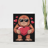 Sasquatch Valentine's Day - Bigfoot Heart Sungles  カード (正面)