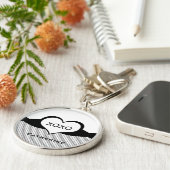 SassyハートFishnetキーチェーン、白黒 キーホルダー (側面)