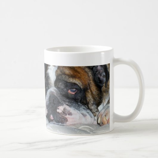 Sassydogの眠い英国のブルドッグのマグ コーヒーマグカップ (右)
