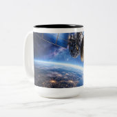 Satellite Over the Planet ツートーンマグカップ (正面左)