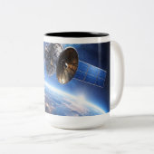 Satellite Over the Planet ツートーンマグカップ (正面右)