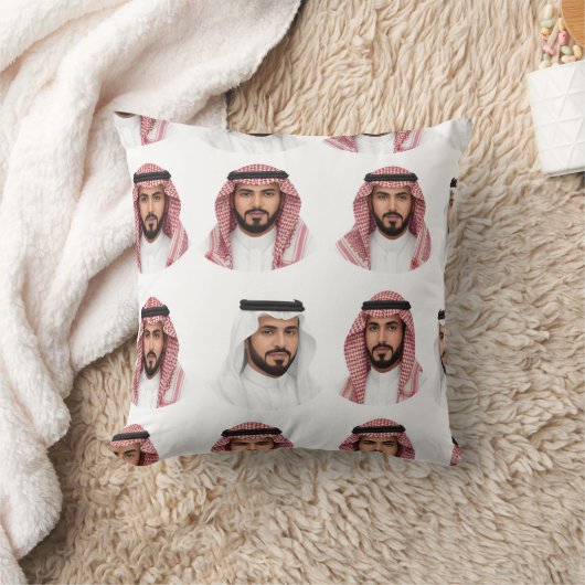 Saudi Arabian Men Portrait Pattern クッション (ブランケット)