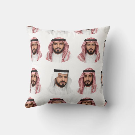 Saudi Arabian Men Portrait Pattern クッション (裏面)