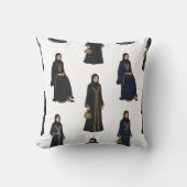 Saudi Women in Abayas クッション (正面)