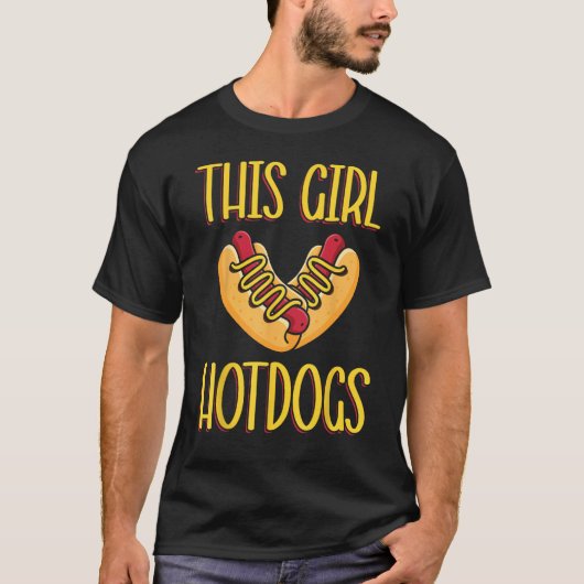Sausage Hot Dog This Girl Loves Hot Dogs Tシャツ (正面)