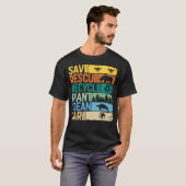 Save Bees Rescue Animals Recycle Plastic - Earth Tシャツ (正面フル)