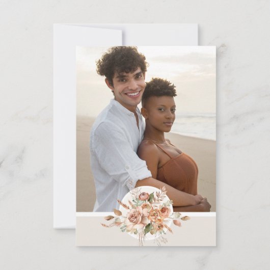 Save The Date Light Earth Tone Bohoフローラ写真 (裏面)