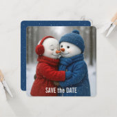 Save The Date Snowman Couple in Snowflakes カード (正面/裏面インサイチュ)