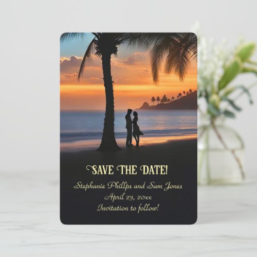 Save the Date Tropical Beach Romantic Couple 招待状 (スタンド正面)