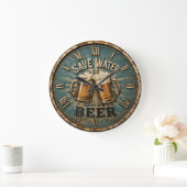 Save Water Drink Beer Rustic Home Bar ラージ壁時計 (ホーム)