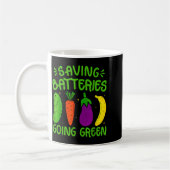 Saving Batteries Going Green Funny Inappropriate H コーヒーマグカップ (左)