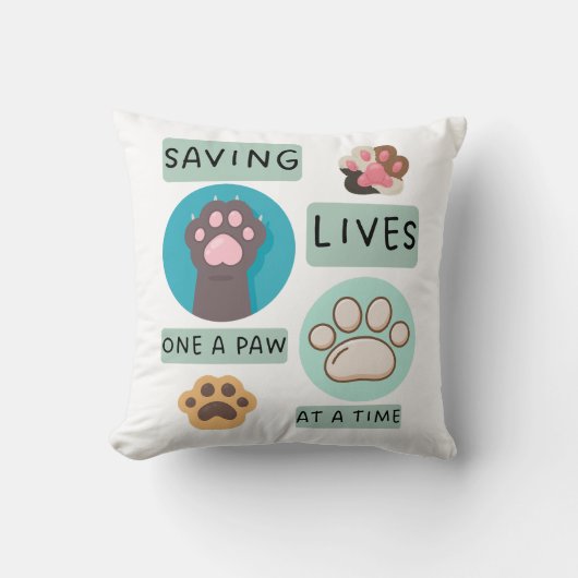 Saving Lives One Paw At A Time – Vet Animal Design クッション (正面)